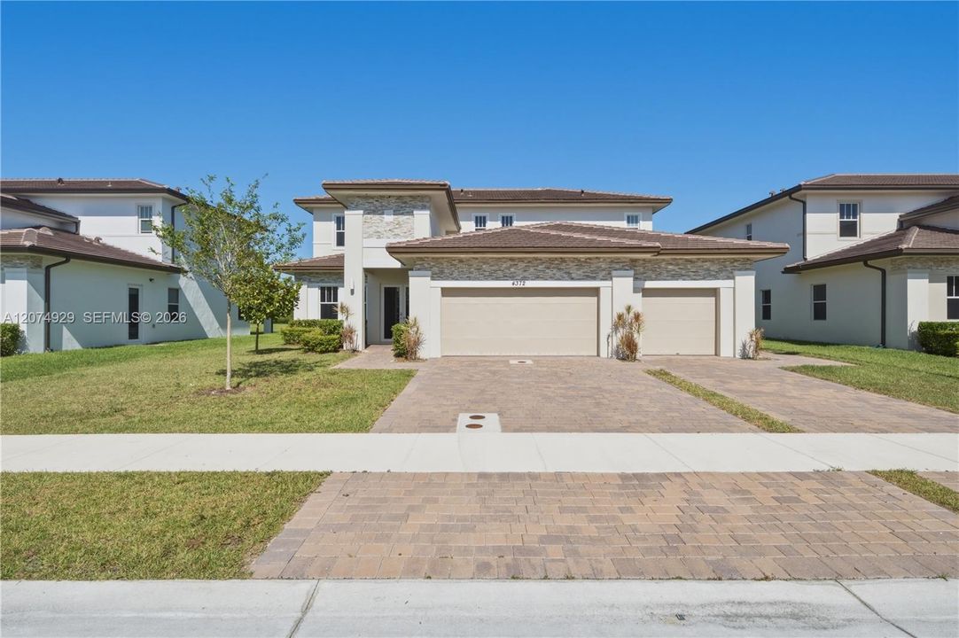 For Sale: $1,800,000 (5 beds, 4 baths, 3888 Square Feet)