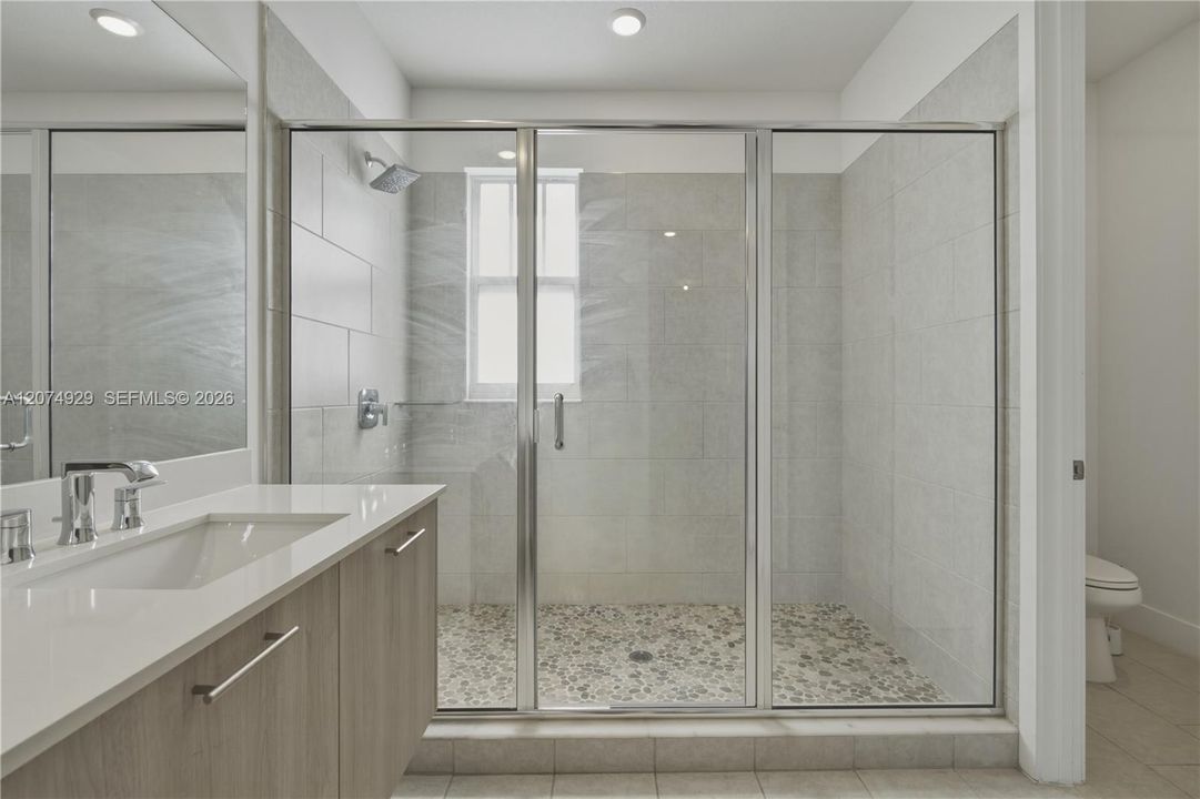 For Sale: $1,800,000 (5 beds, 4 baths, 3888 Square Feet)