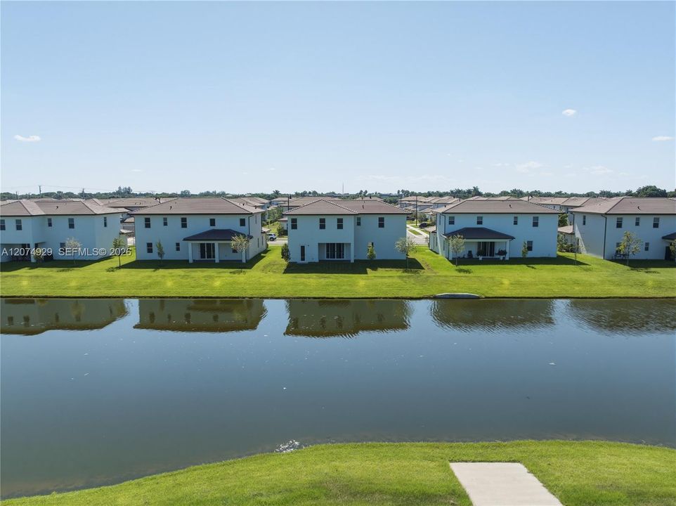 For Sale: $1,800,000 (5 beds, 4 baths, 3888 Square Feet)