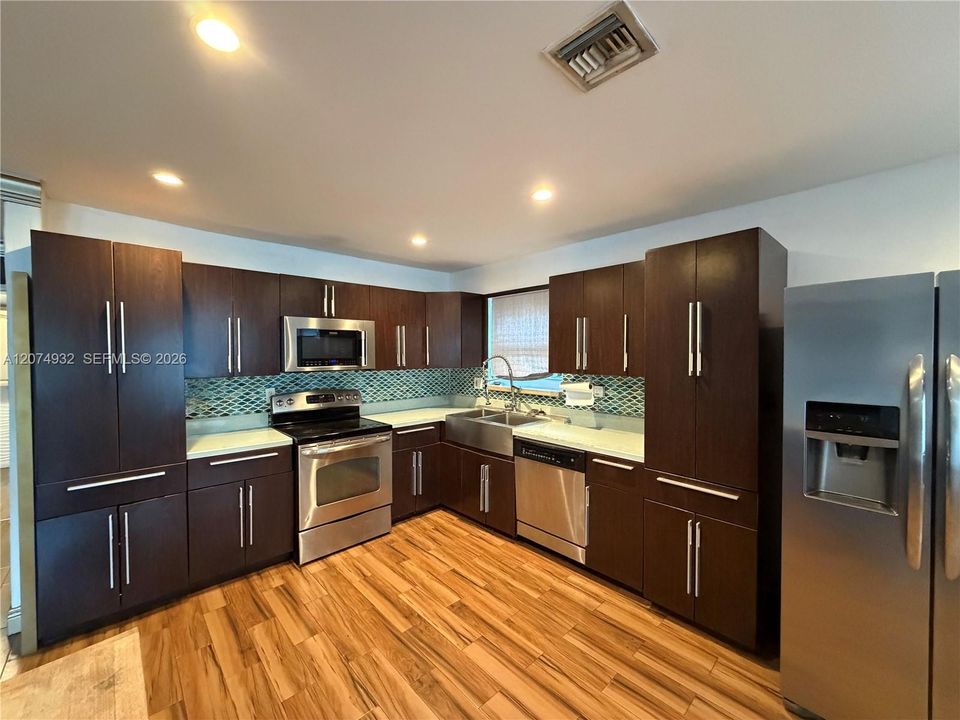 For Rent: $4,000 (4 beds, 2 baths, 1697 Square Feet)