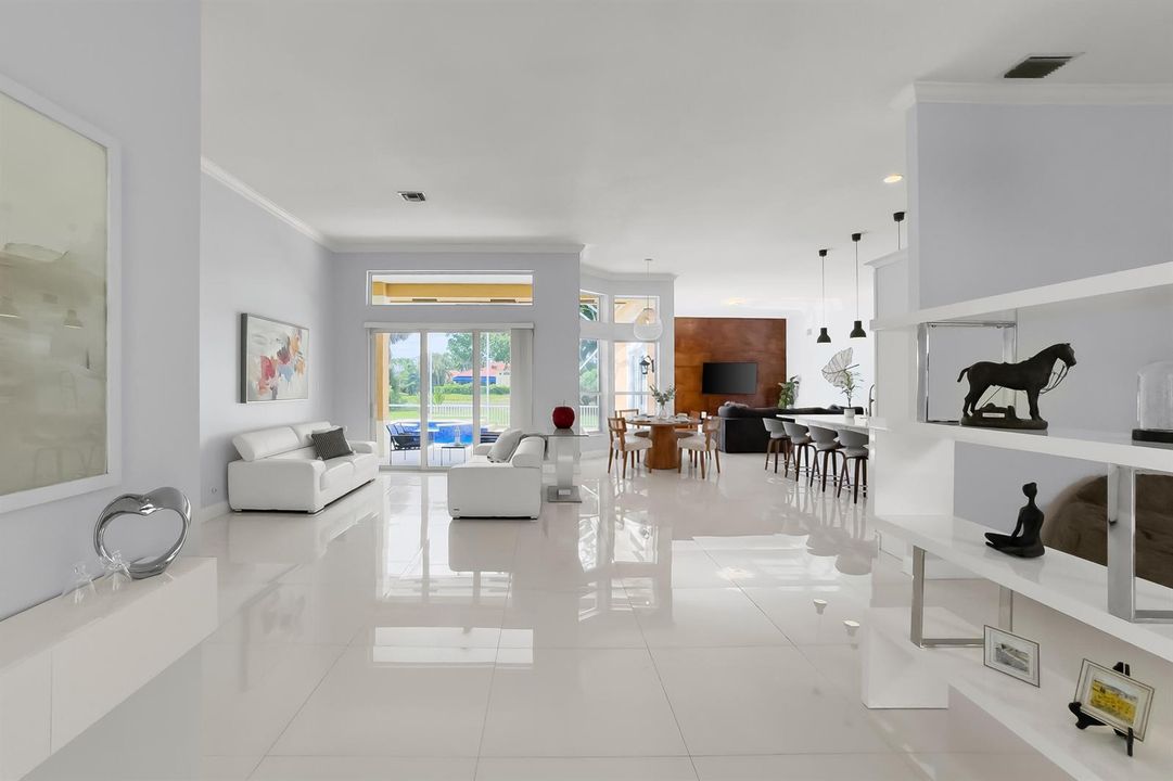 Foyer-Entrance