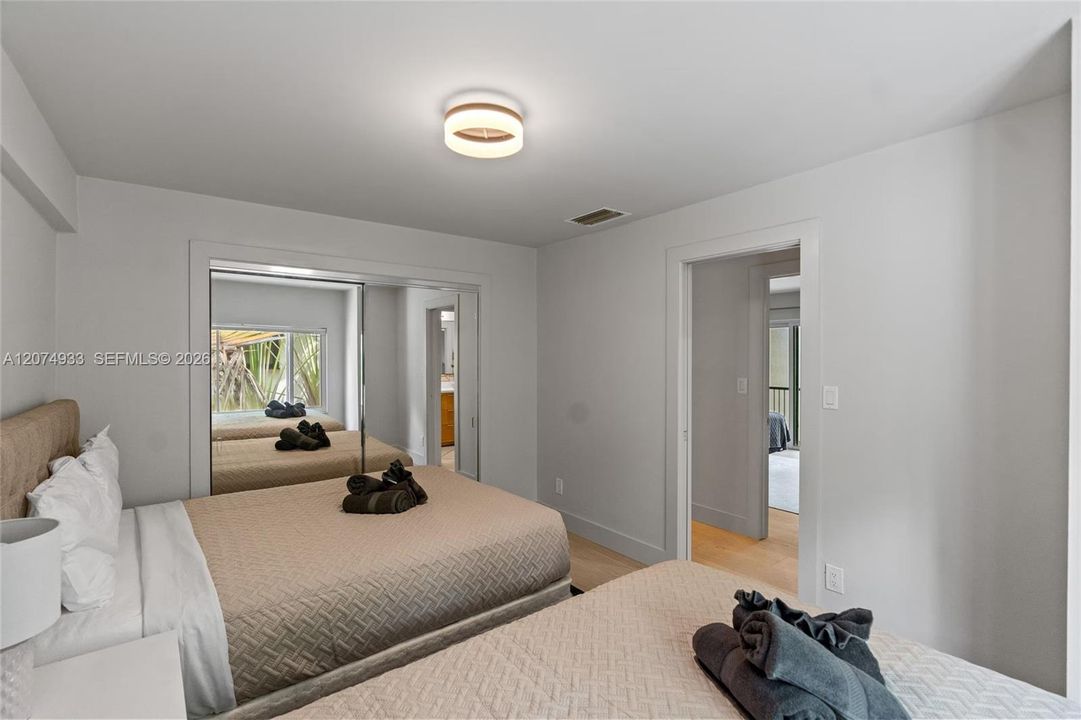 For Sale: $774,900 (2 beds, 2 baths, 1752 Square Feet)