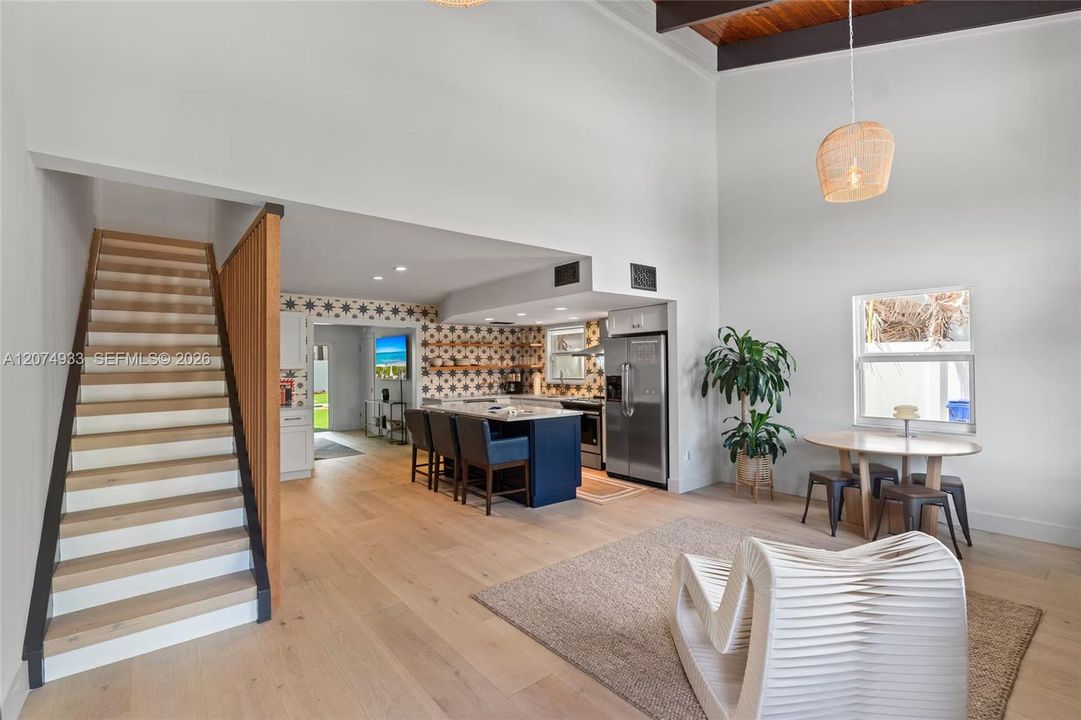 For Sale: $774,900 (2 beds, 2 baths, 1752 Square Feet)