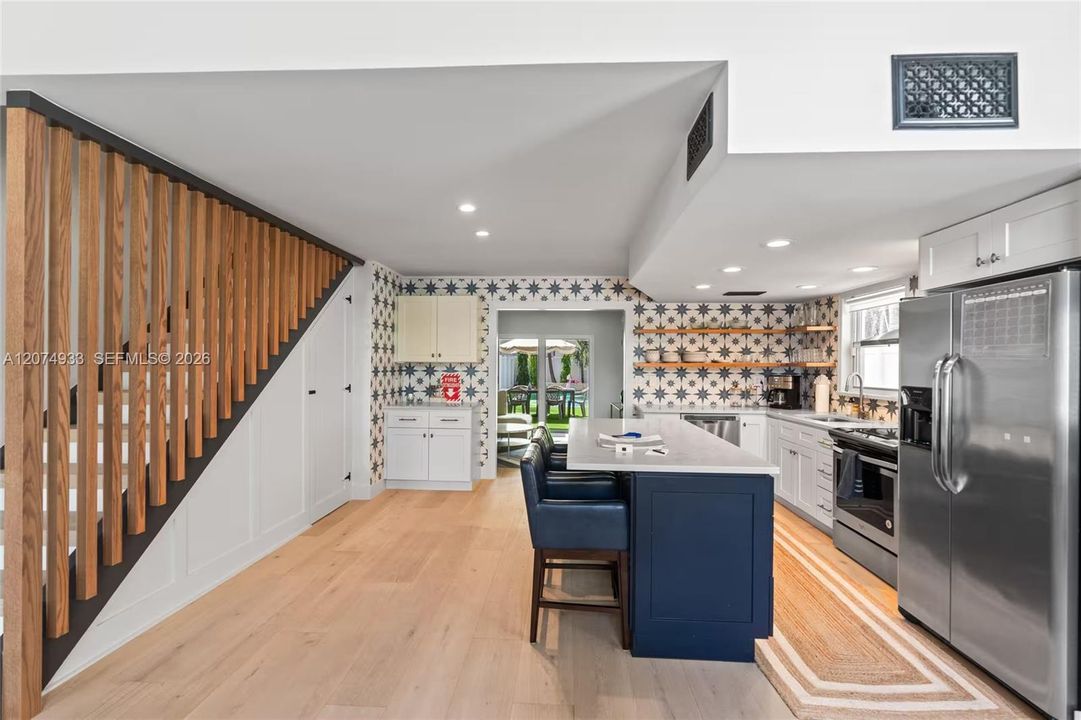 For Sale: $774,900 (2 beds, 2 baths, 1752 Square Feet)