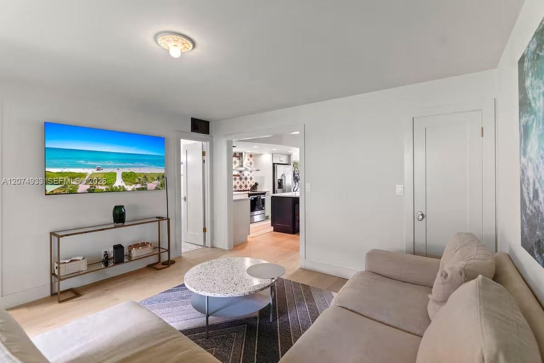 For Sale: $774,900 (2 beds, 2 baths, 1752 Square Feet)