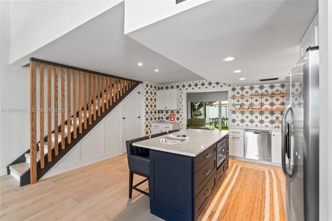 For Sale: $774,900 (2 beds, 2 baths, 1752 Square Feet)