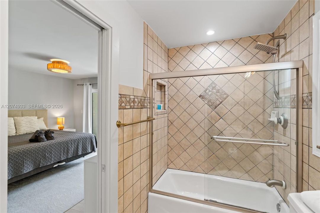 For Sale: $774,900 (2 beds, 2 baths, 1752 Square Feet)