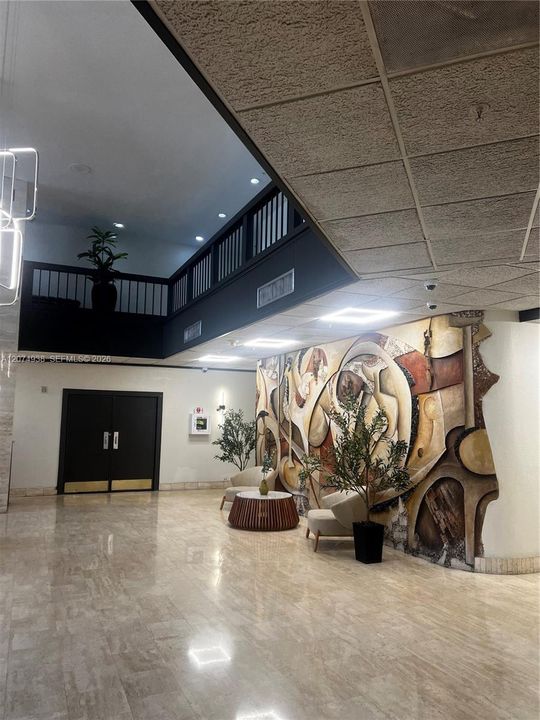 For Rent: $1,800 (1 beds, 1 baths, 873 Square Feet)
