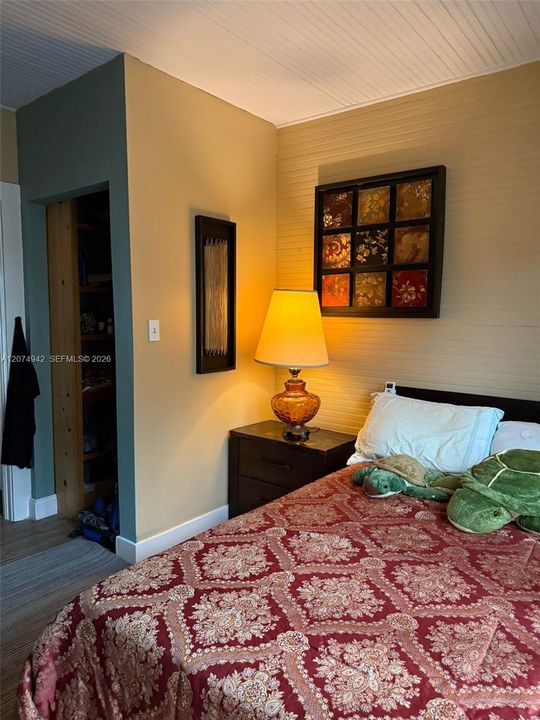 For Sale: $778,000 (6 beds, 3 baths, 1248 Square Feet)