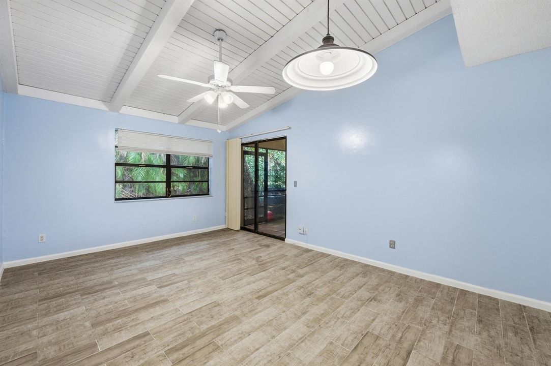 Living/Dining view 2