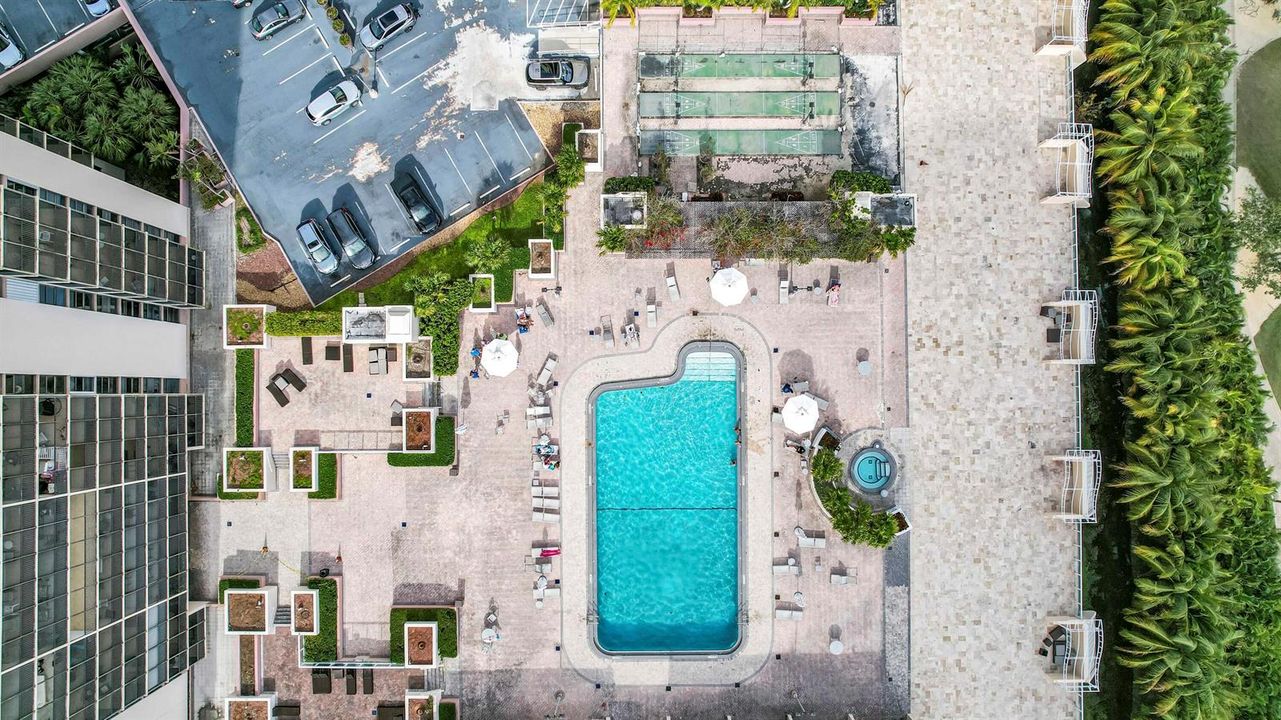 20335 W Country Club Drive 2107 - 9