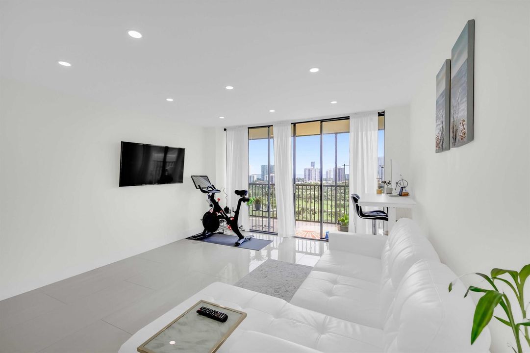 20335 W Country Club Drive 2107 - 18