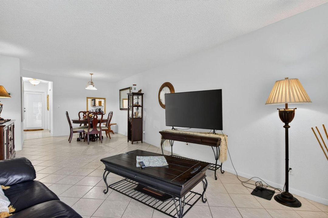 25-web-or-mls-2731-2396