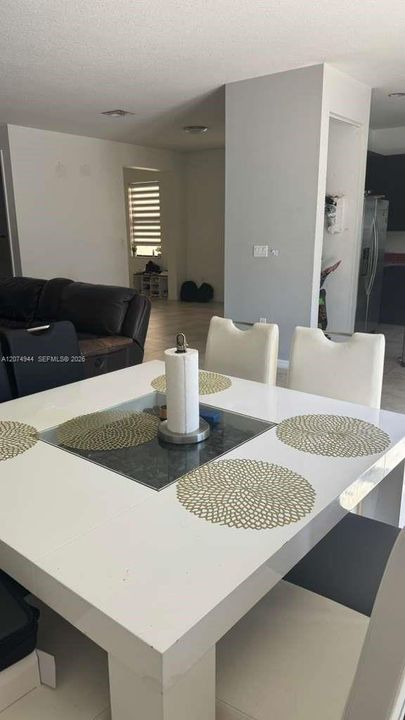 For Rent: $6,150 (4 beds, 2 baths, 2318 Square Feet)