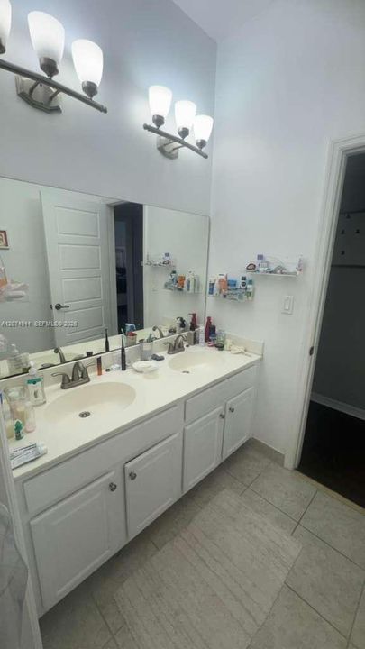 2nd Bath 2nd Floor