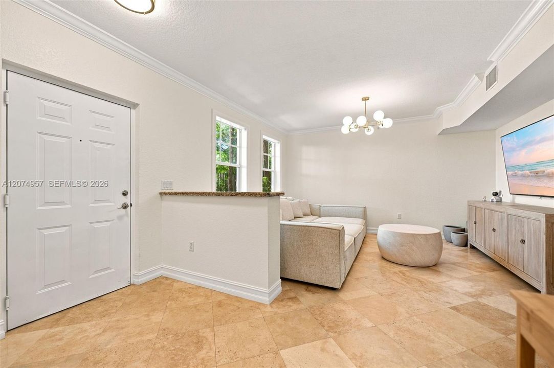 For Sale: $320,000 (2 beds, 2 baths, 1203 Square Feet)