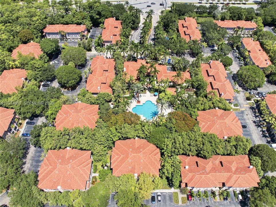 For Sale: $320,000 (2 beds, 2 baths, 1203 Square Feet)