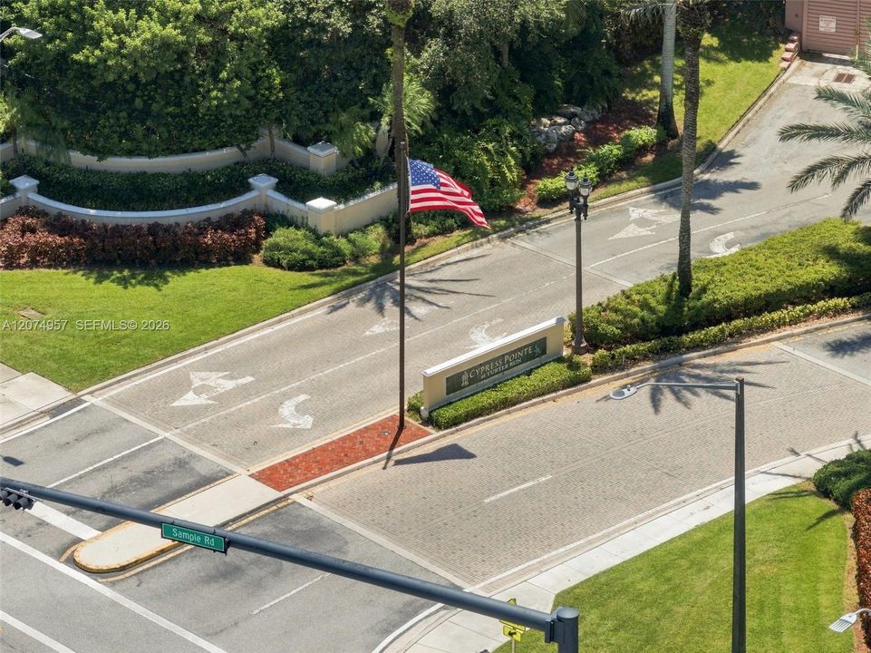 For Sale: $320,000 (2 beds, 2 baths, 1203 Square Feet)