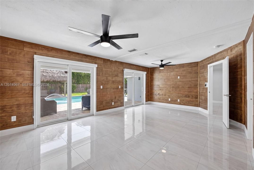 For Rent: $5,250 (3 beds, 2 baths, 1800 Square Feet)
