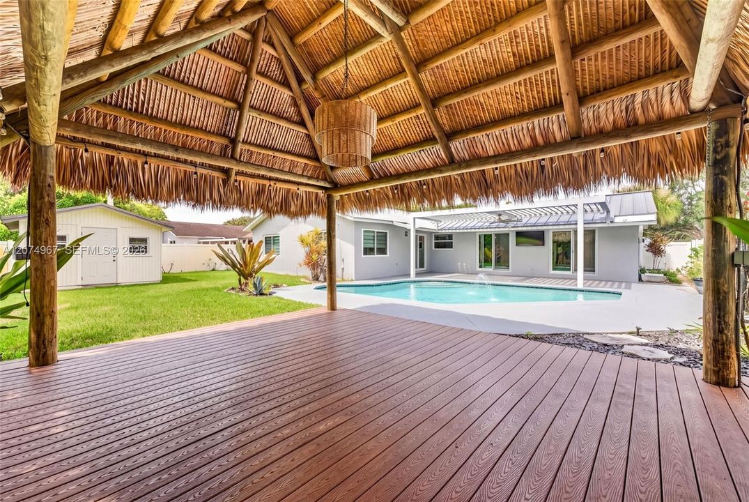 For Rent: $5,250 (3 beds, 2 baths, 1800 Square Feet)