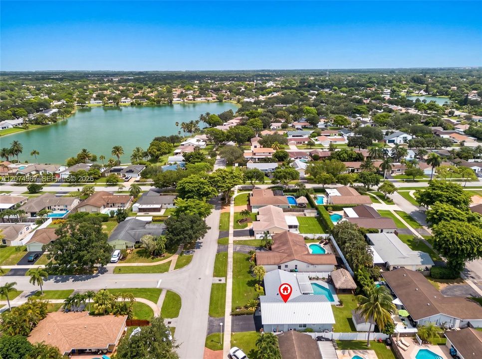 For Rent: $5,250 (3 beds, 2 baths, 1800 Square Feet)