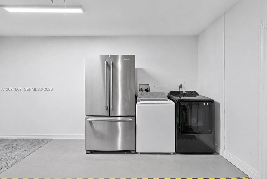For Rent: $5,250 (3 beds, 2 baths, 1800 Square Feet)