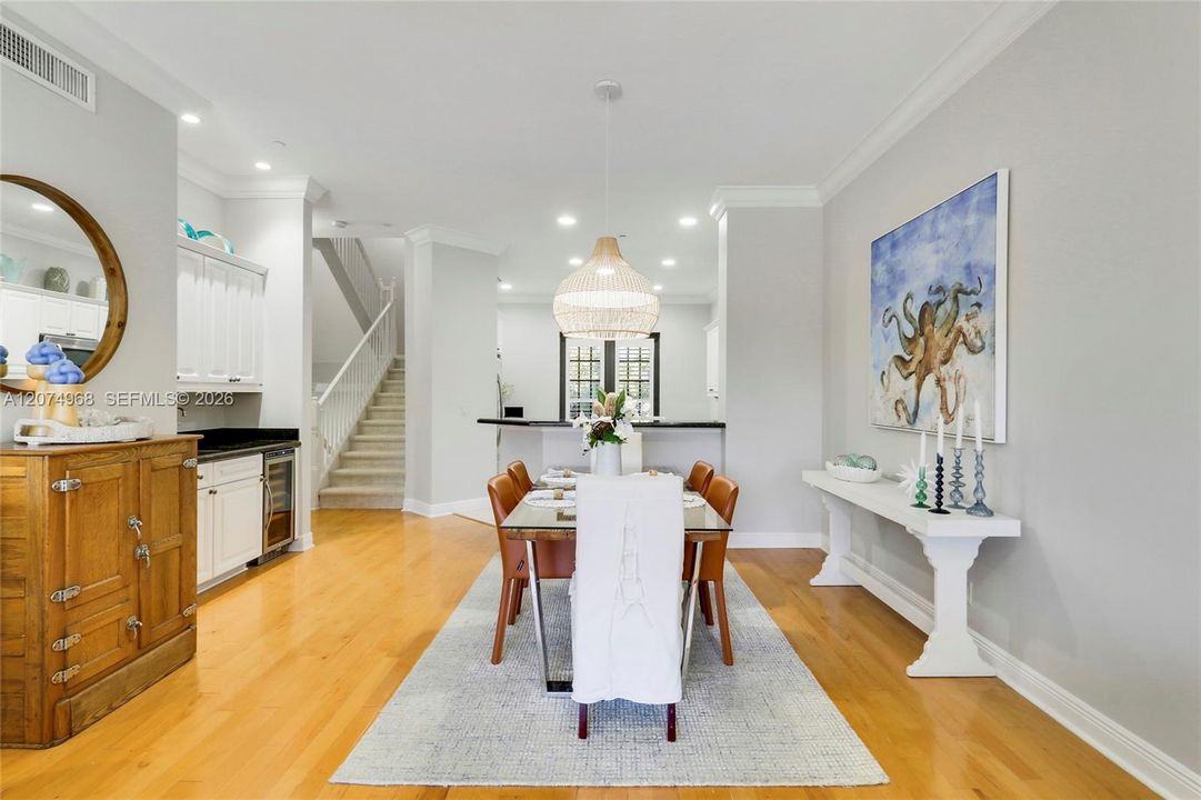 For Sale: $895,000 (4 beds, 3 baths, 2882 Square Feet)