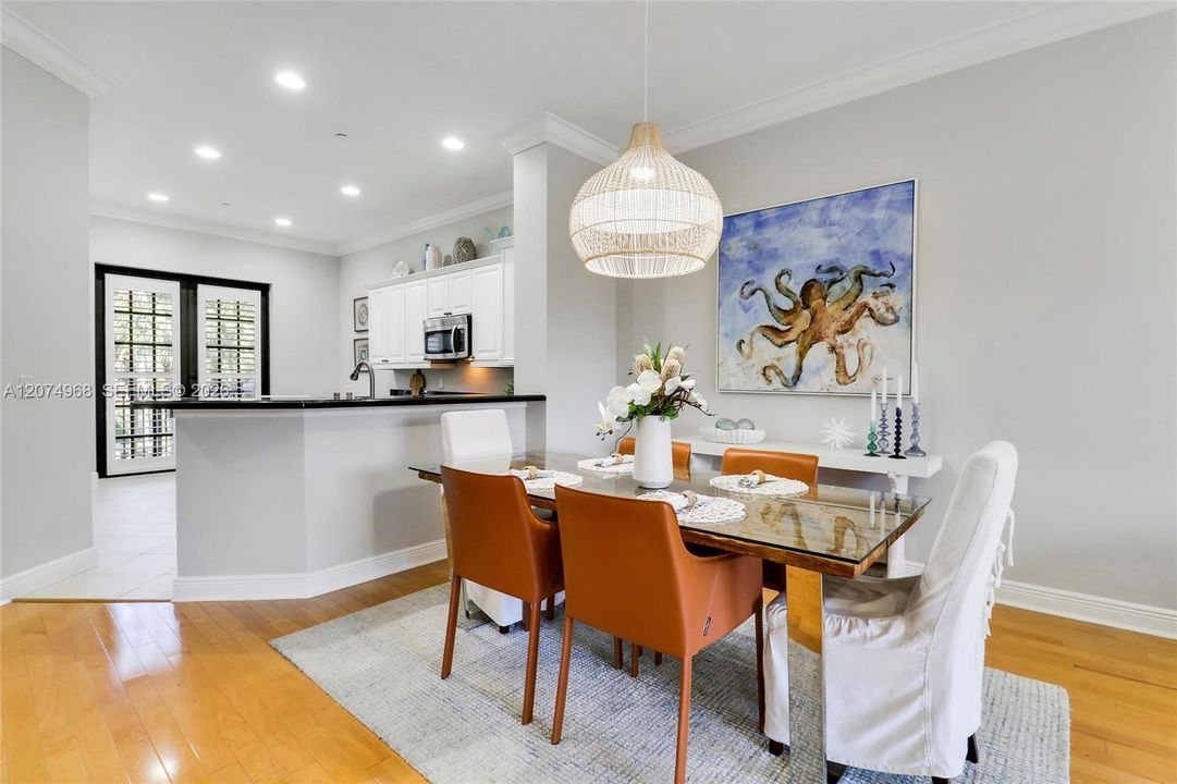 For Sale: $895,000 (4 beds, 3 baths, 2882 Square Feet)
