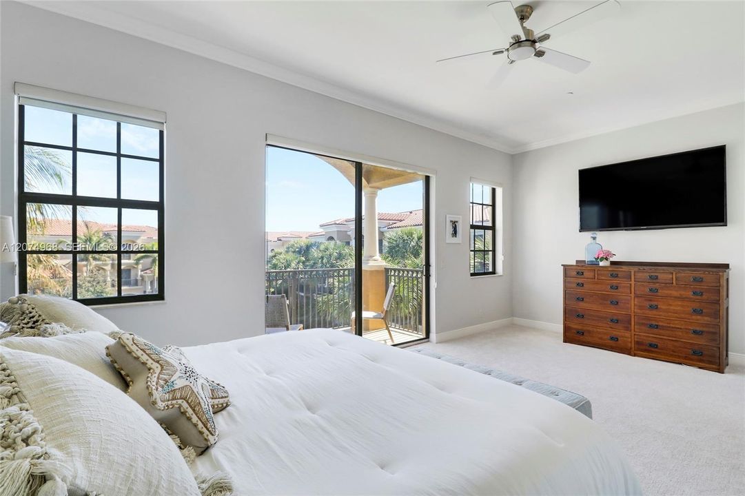 For Sale: $895,000 (4 beds, 3 baths, 2882 Square Feet)