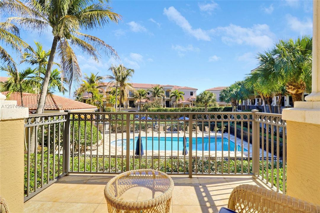 For Sale: $895,000 (4 beds, 3 baths, 2882 Square Feet)