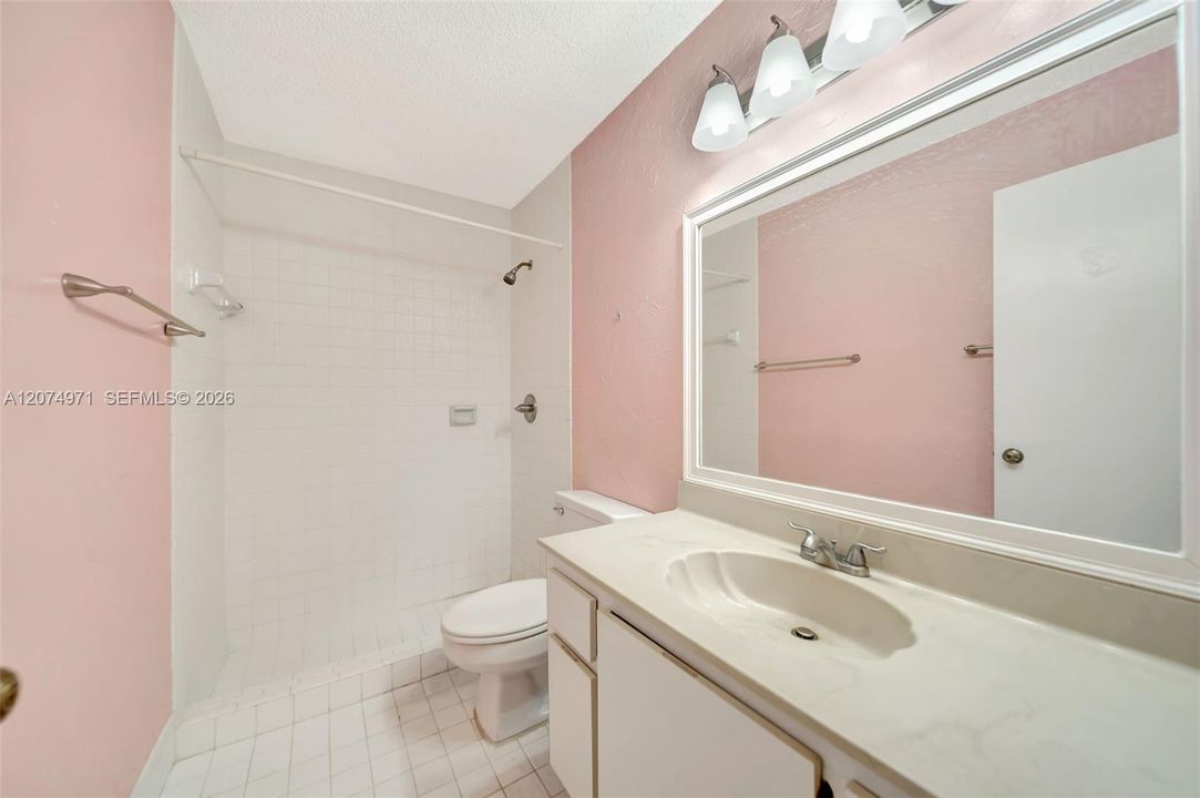 For Sale: $335,000 (3 beds, 2 baths, 1645 Square Feet)
