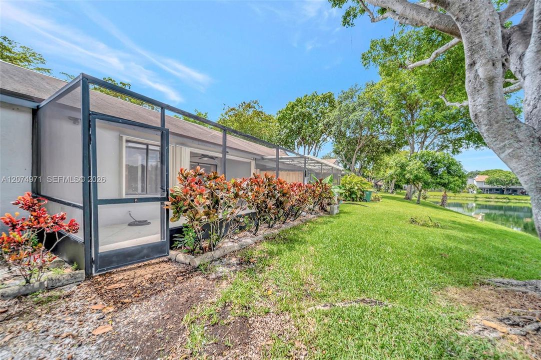 For Sale: $335,000 (3 beds, 2 baths, 1645 Square Feet)