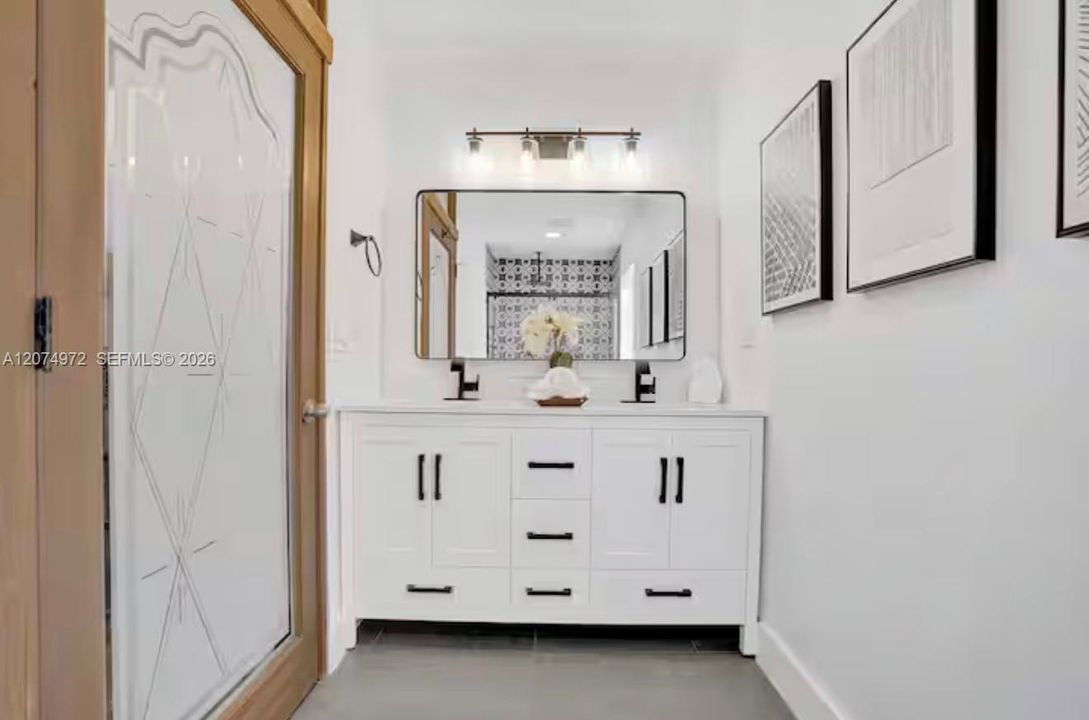 For Rent: $14,900 (8 beds, 4 baths, 3877 Square Feet)