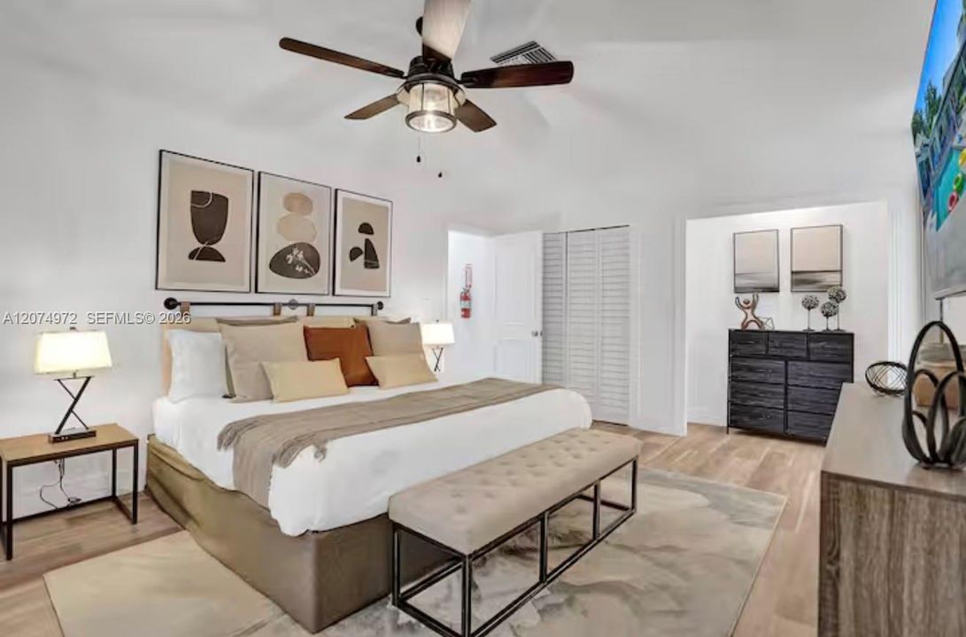 For Rent: $14,900 (8 beds, 4 baths, 3877 Square Feet)