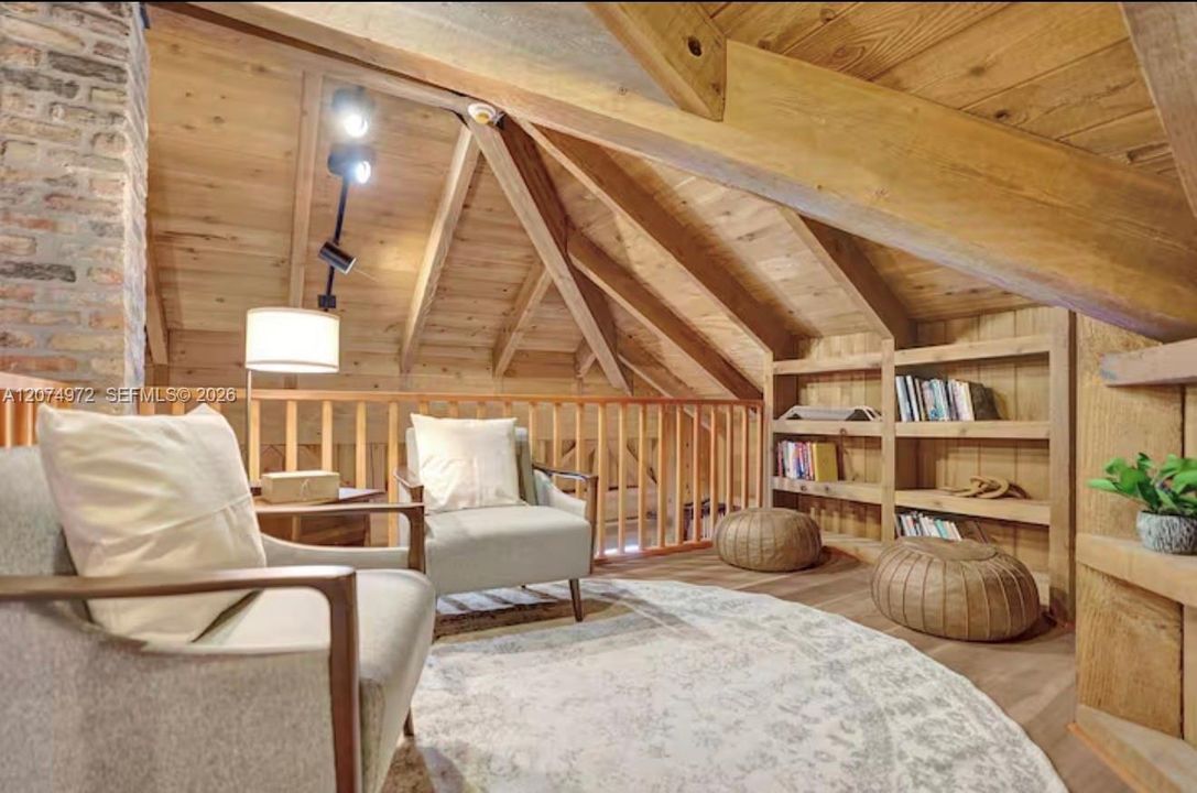 For Rent: $14,900 (8 beds, 4 baths, 3877 Square Feet)