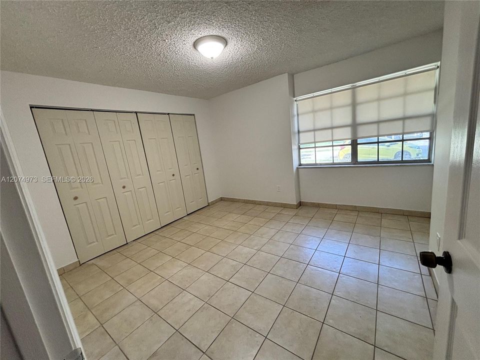 В аренду: $3,250 (4 спален, 2 ванн, 0 Квадратных фут)