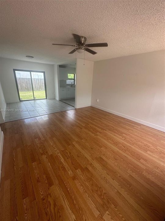 For Rent: $2,600 (3 beds, 2 baths, 1144 Square Feet)