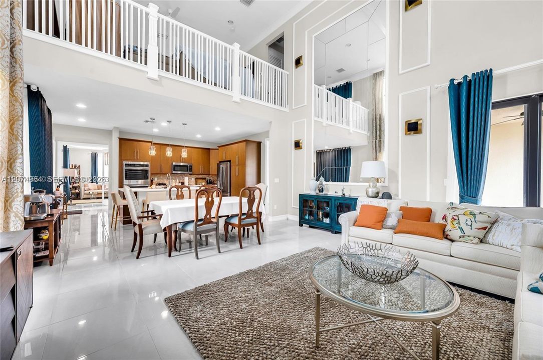 В аренду: $4,900 (3 спален, 3 ванн, 2486 Квадратных фут)