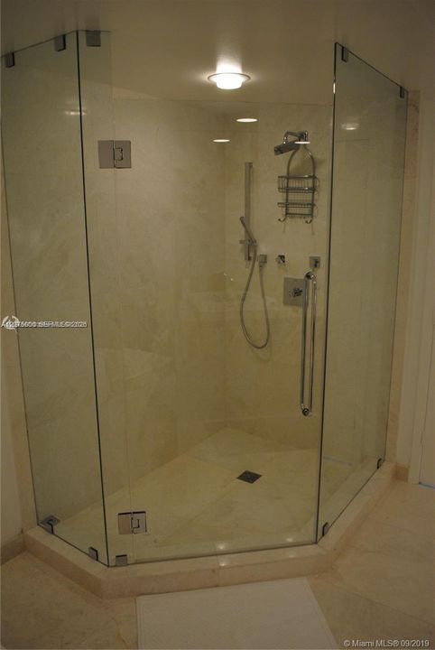 En Renta: $7,700 (2 camas, 2 baños, 1828 Pies cuadrados)