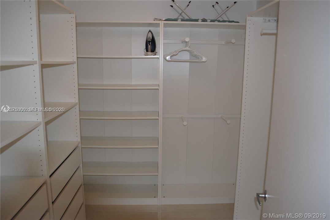 En Renta: $7,700 (2 camas, 2 baños, 1828 Pies cuadrados)