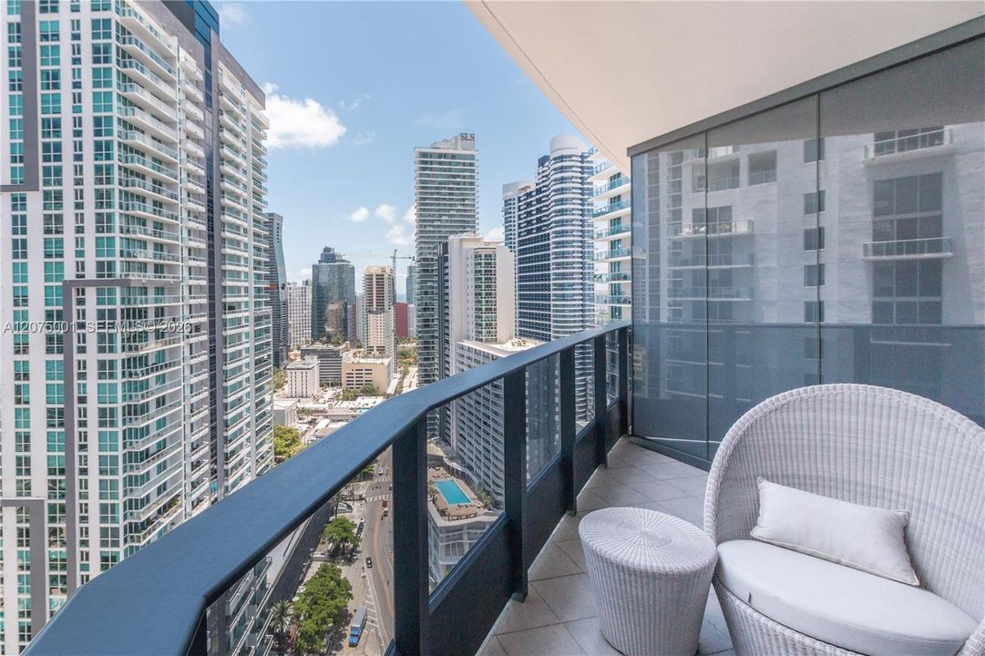 For Rent: $10,000 (2 beds, 2 baths, 1286 Square Feet)