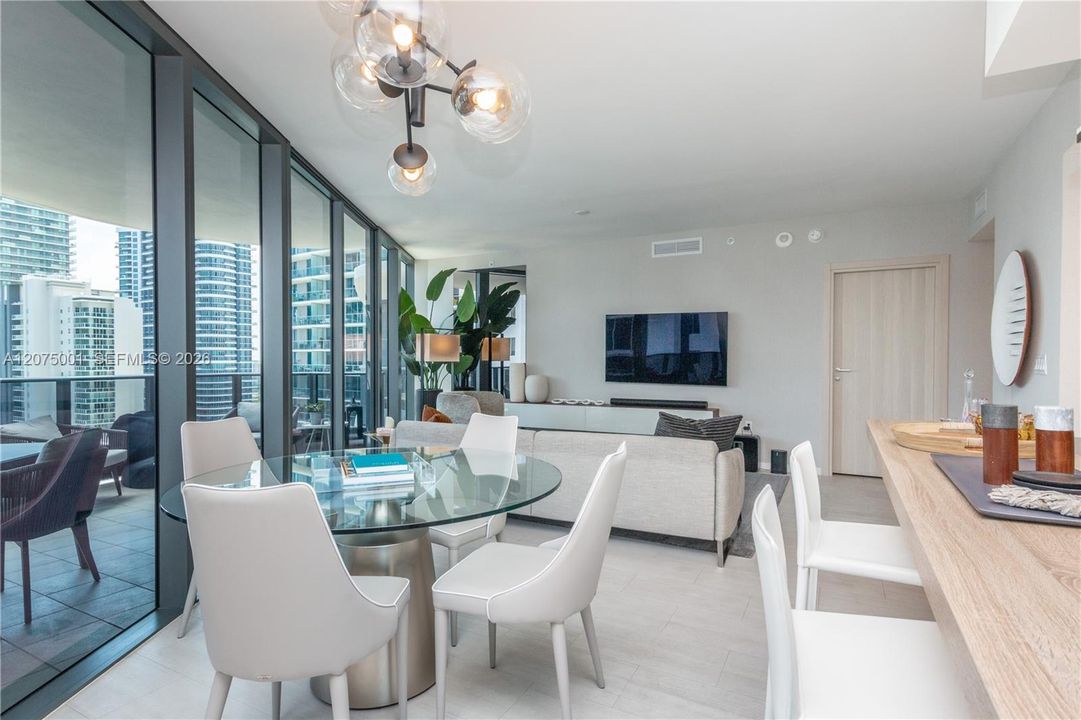 For Rent: $10,000 (2 beds, 2 baths, 1286 Square Feet)