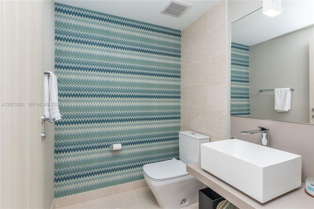 For Rent: $10,000 (2 beds, 2 baths, 1286 Square Feet)