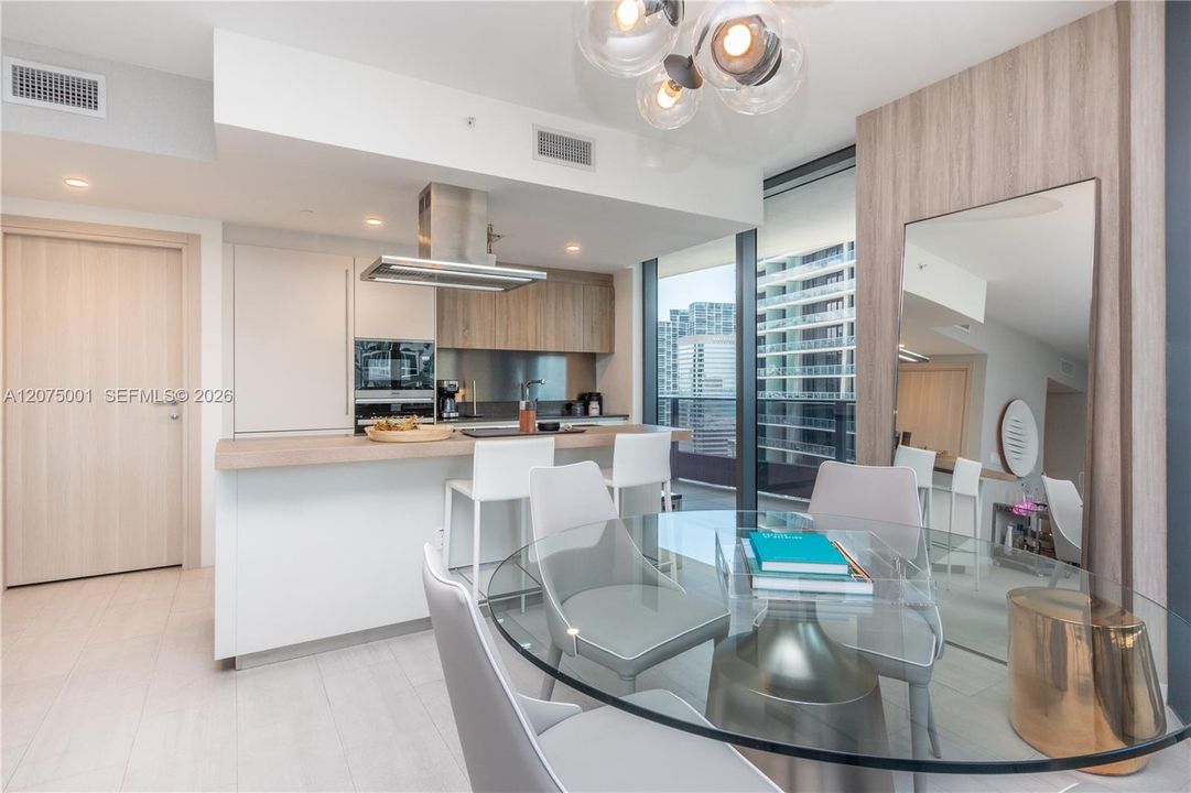 For Rent: $10,000 (2 beds, 2 baths, 1286 Square Feet)
