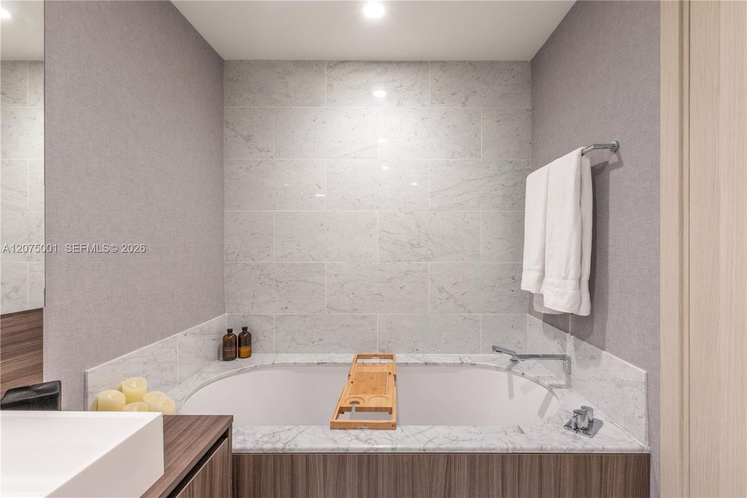 For Rent: $10,000 (2 beds, 2 baths, 1286 Square Feet)