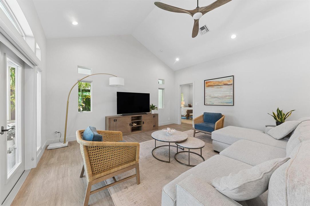 Sunny & Spacious Great Room