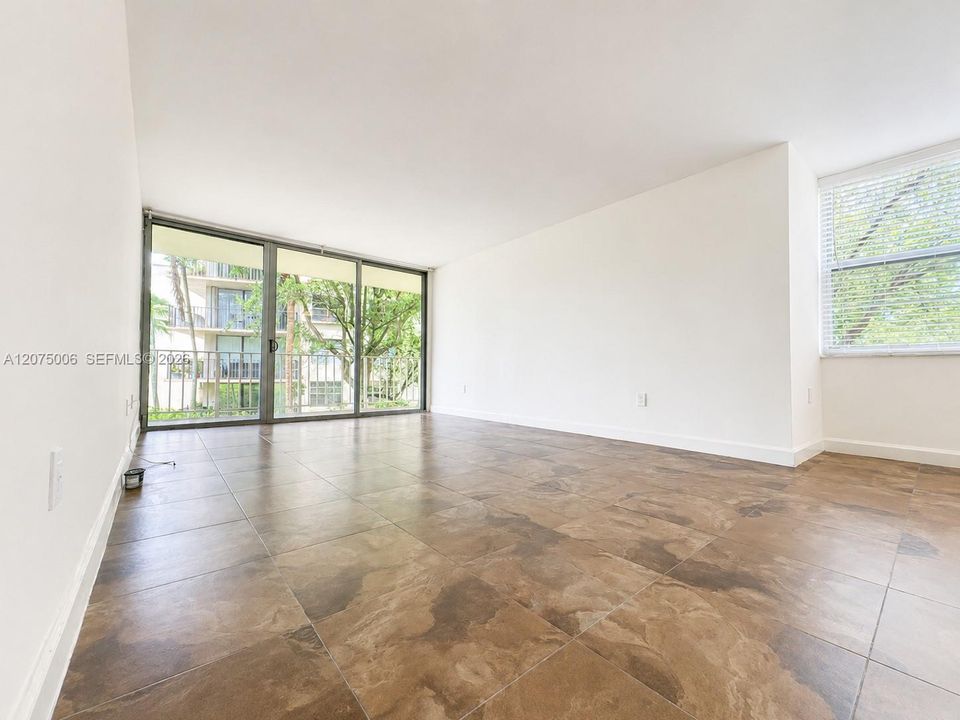 For Rent: $2,290 (2 beds, 2 baths, 1253 Square Feet)