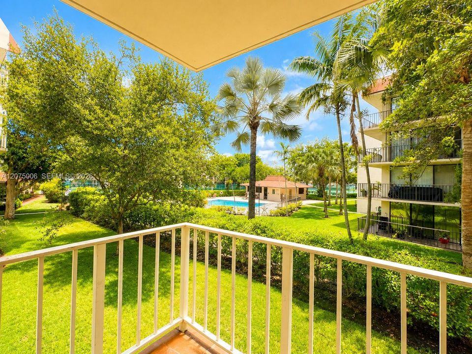 For Rent: $2,290 (2 beds, 2 baths, 1253 Square Feet)