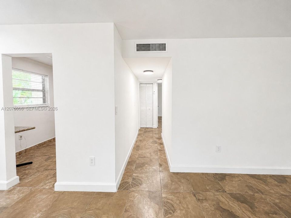 For Rent: $2,290 (2 beds, 2 baths, 1253 Square Feet)