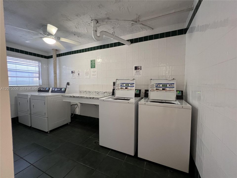 For Rent: $2,290 (2 beds, 2 baths, 1253 Square Feet)